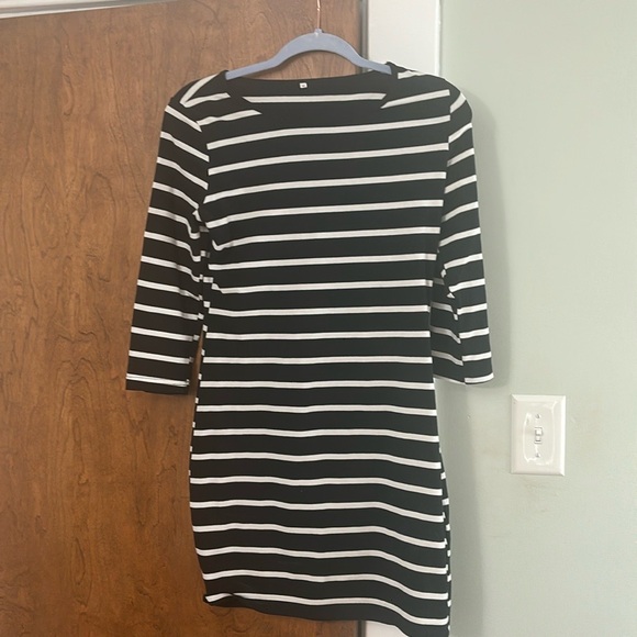 Dresses & Skirts - Cute stripped dress size M